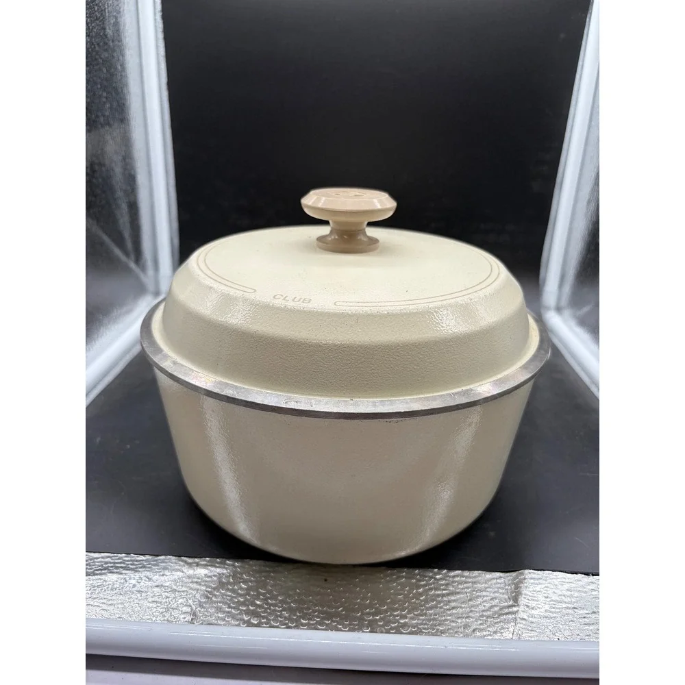 Vintage Club Aluminum Cream Saucepan with Lid Retro Cast Aluminum Pot 2 Quart